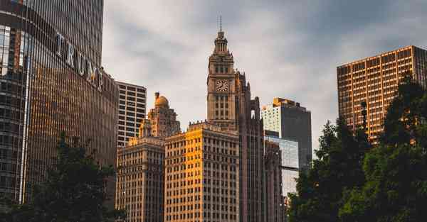 制作熊出没光头强的家