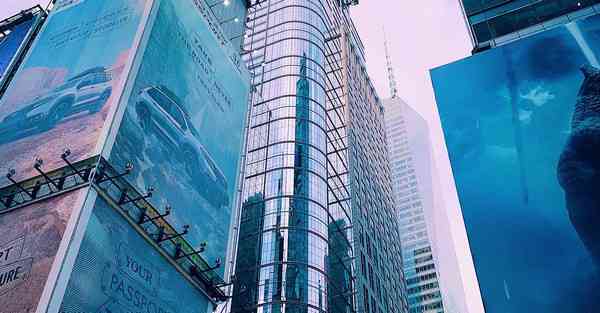 鹅厂宣传图_鹅厂手游助手